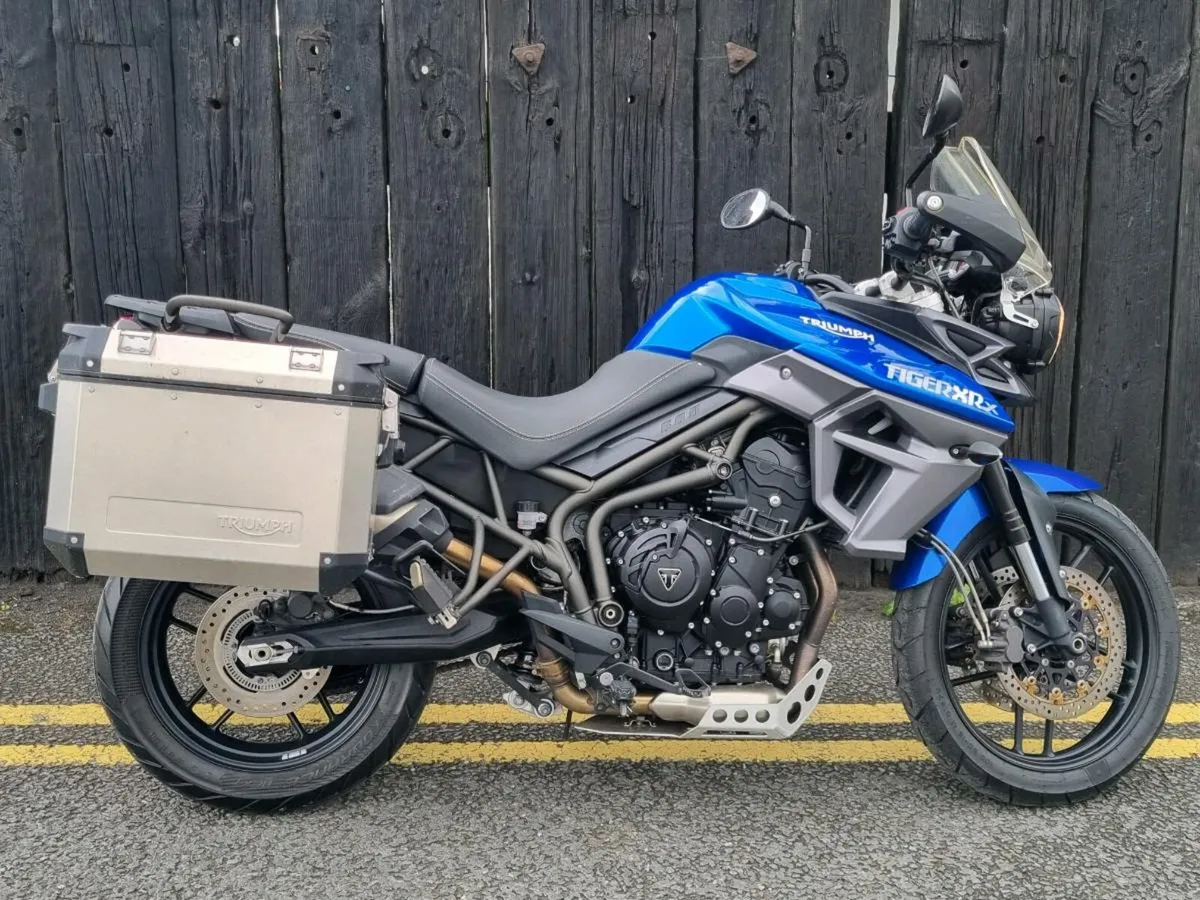 Triumph Tiger 800XRX 2016 only 3000km - Image 1