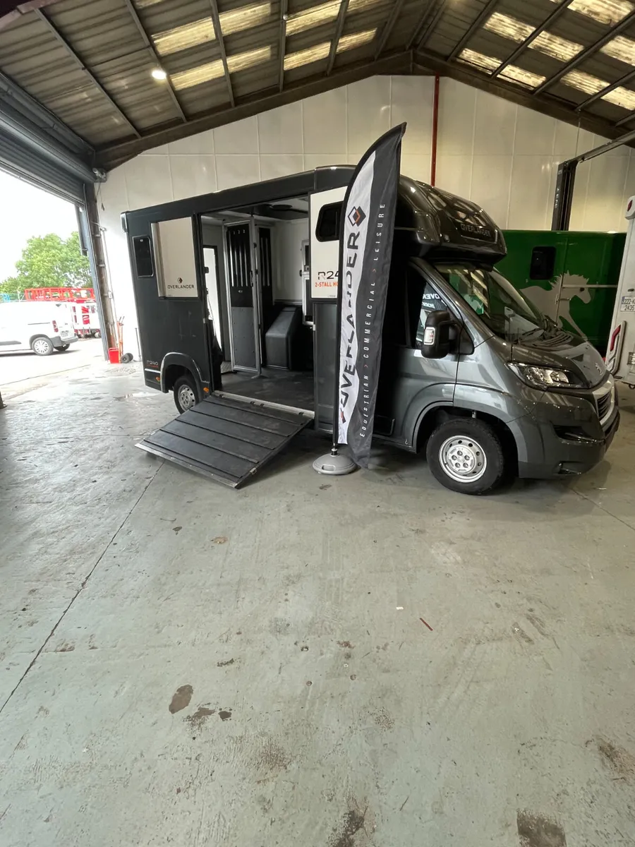 New 3.5tonne  Peugeot Horsebox - Image 4