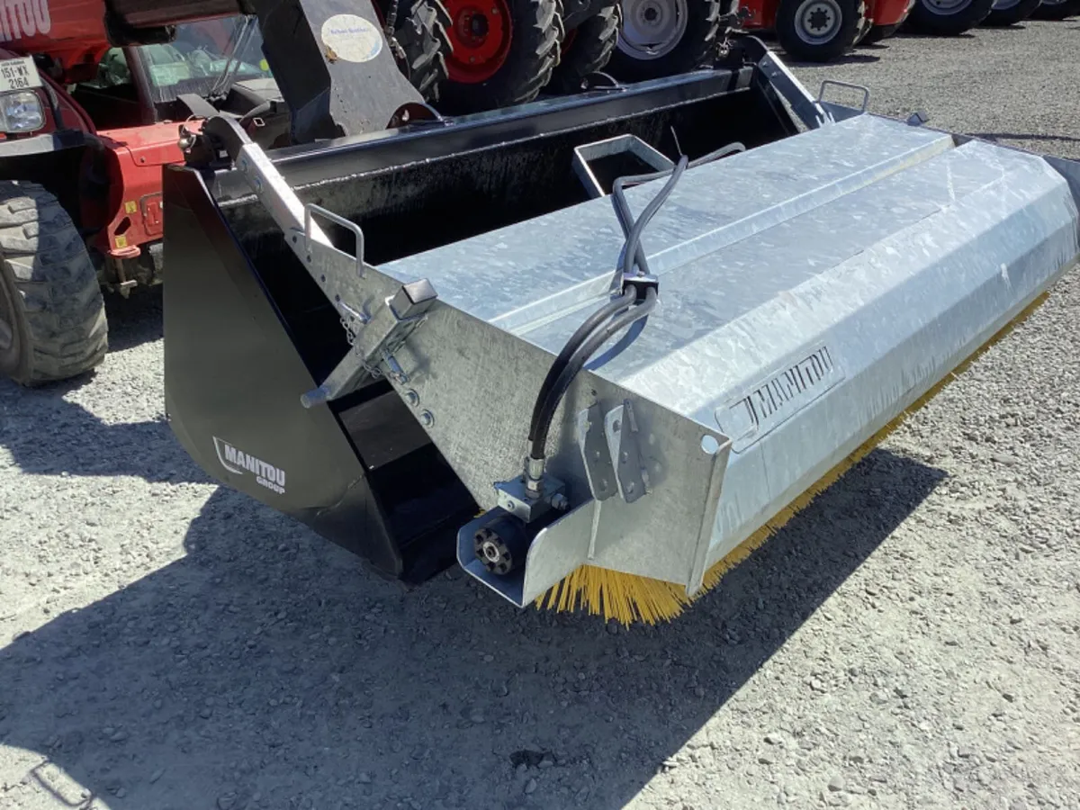 Special Manitou Bucket Sweeper Deal - €3,740 + VAT - Image 1