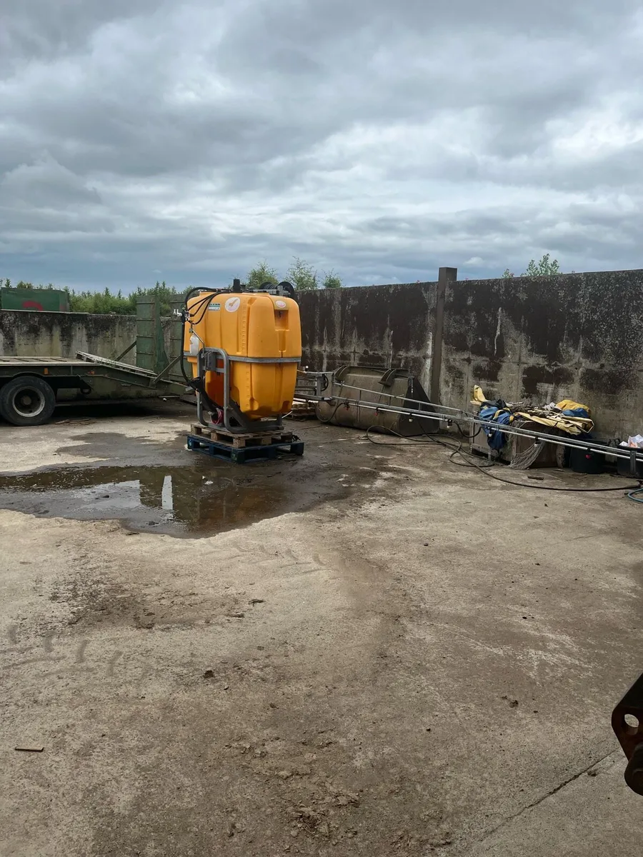 Sprayer - Image 2