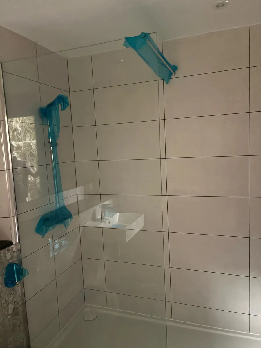 Bathroom pre-fab - Image 3