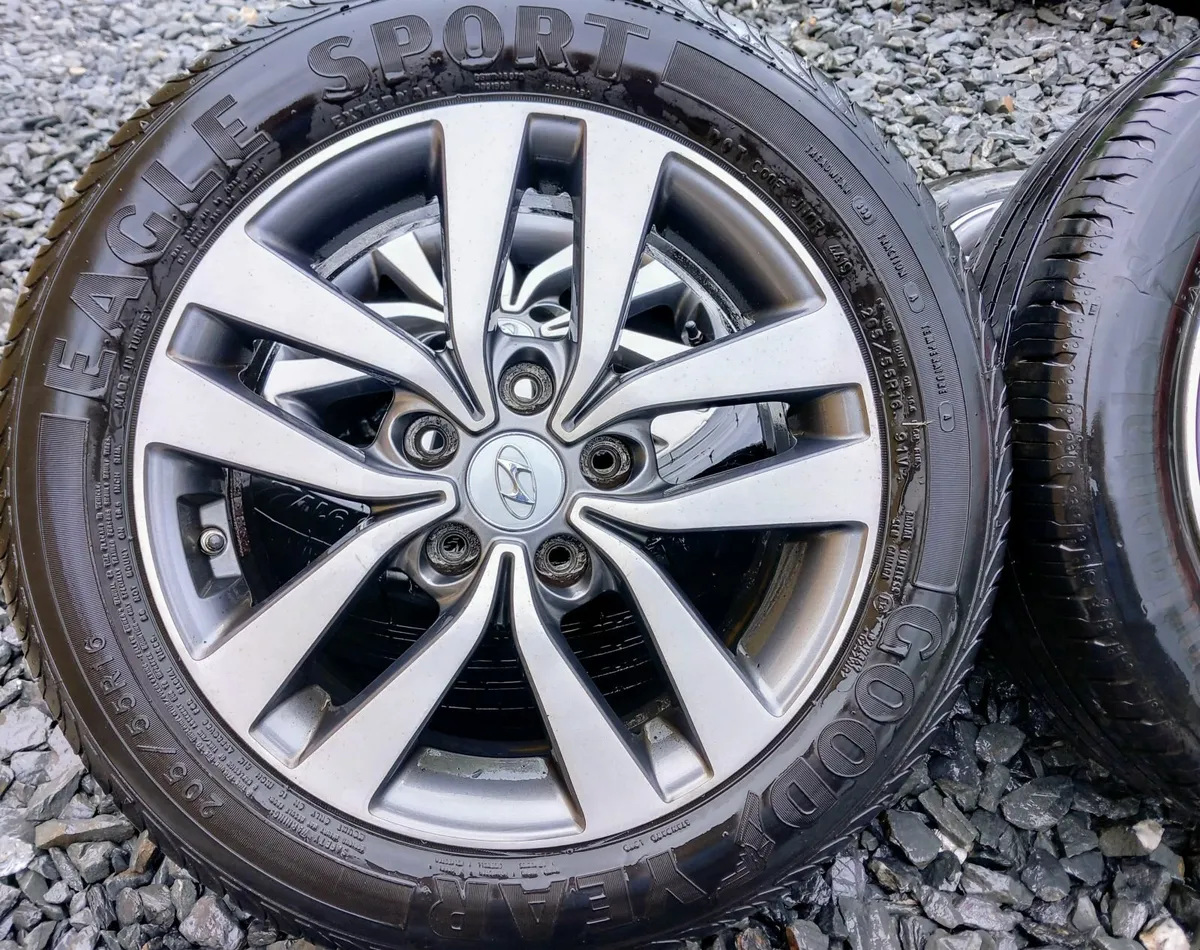 16inch Genuine Hyundai Alloys 5x114.3 - Image 3