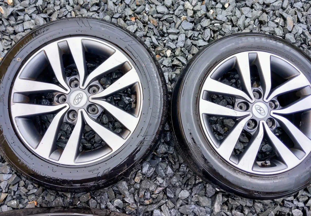 16inch Genuine Hyundai Alloys 5x114.3 - Image 2