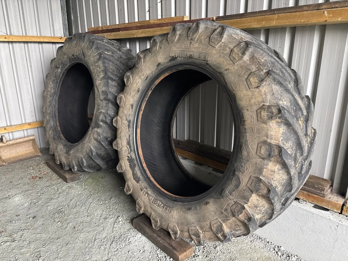 Tractor tyres - Image 1