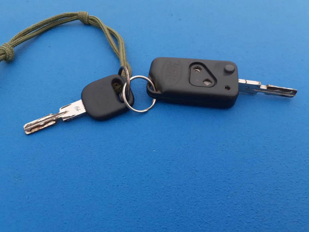 Range Rover P38,key issue - Image 1