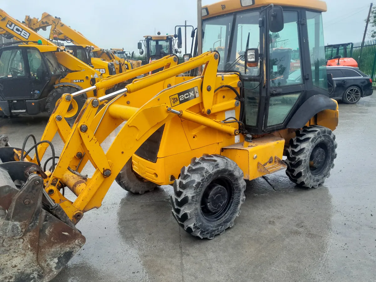 JCB 2CX 2004 (17987) - Image 3