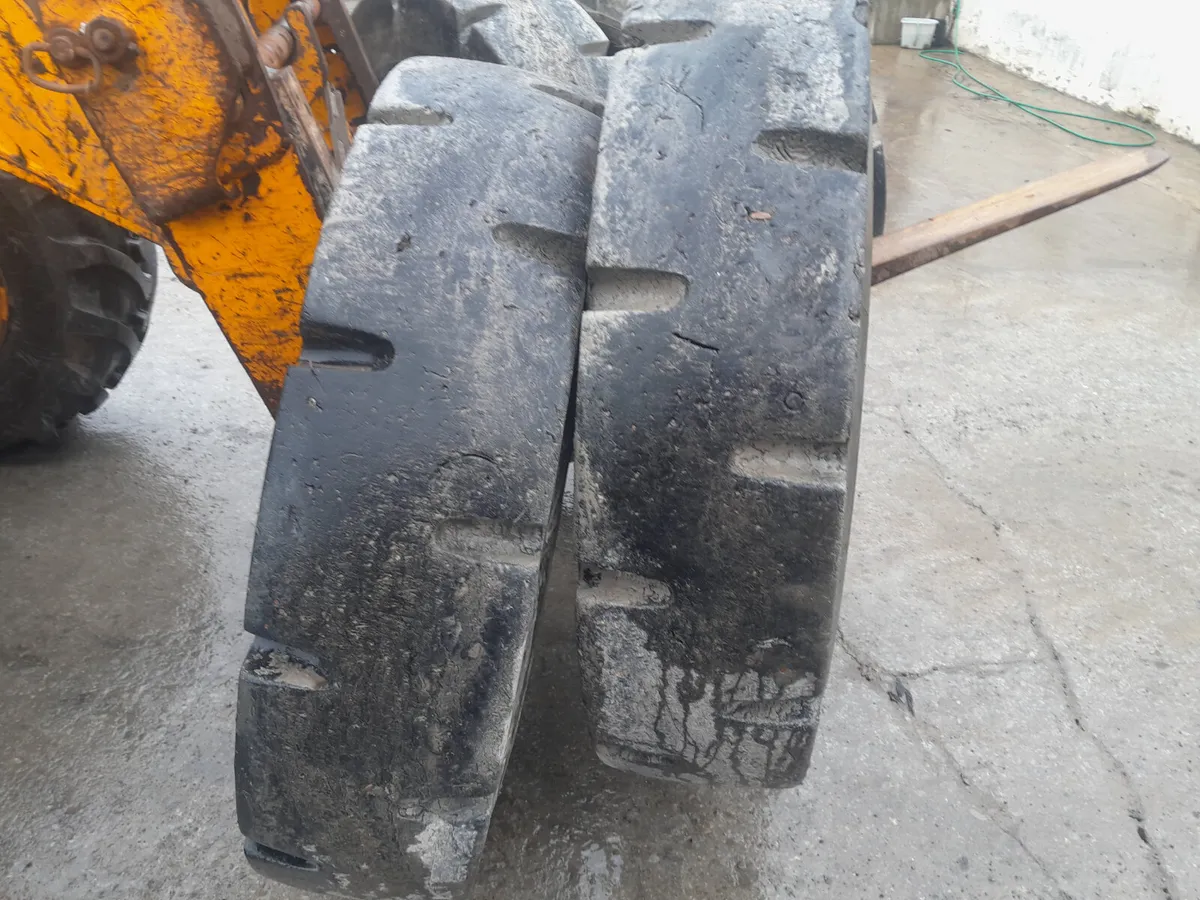 Waste wheels (17988) - Image 1