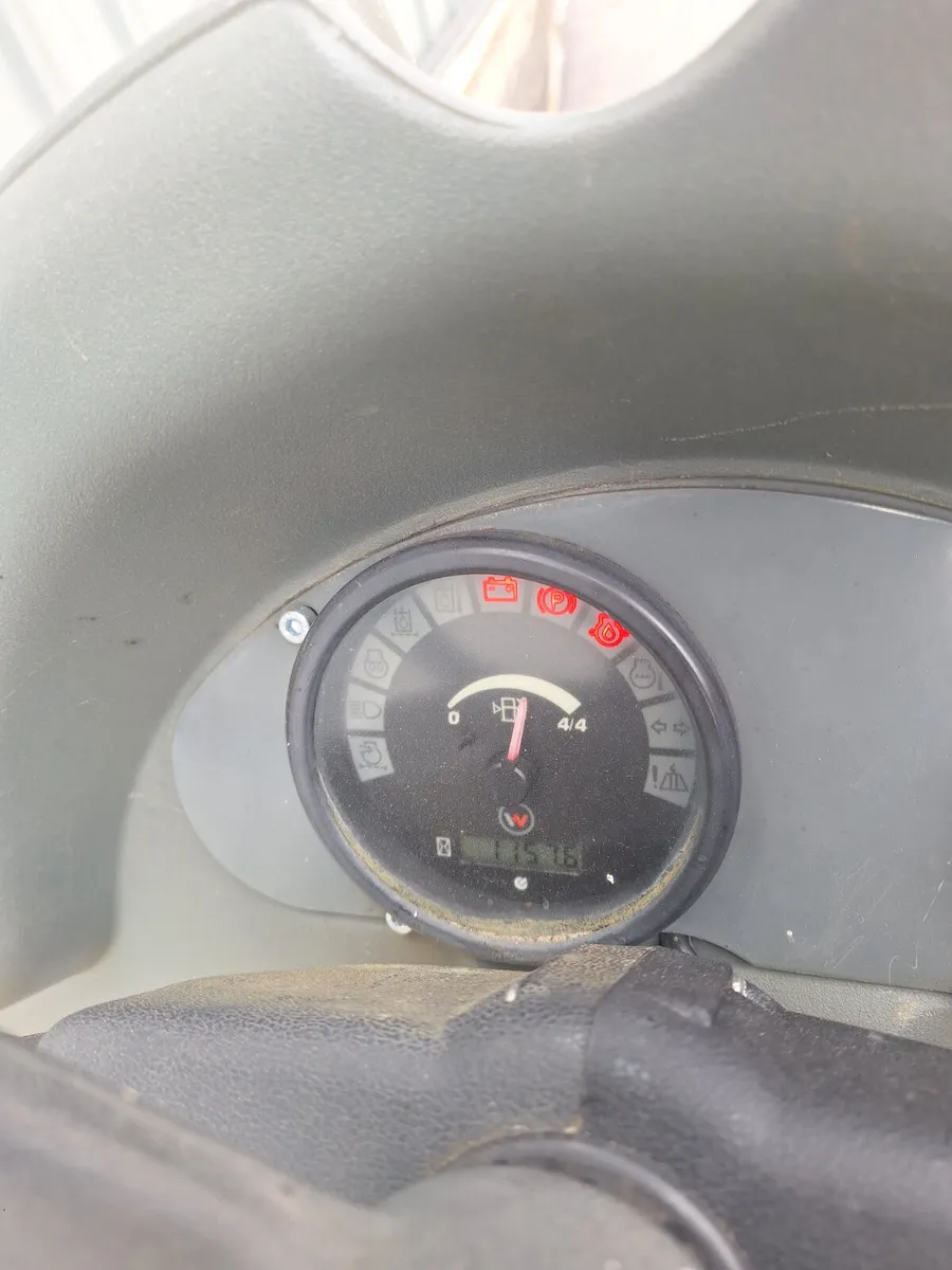 1 ton hi tip LOW HOURS - Image 4