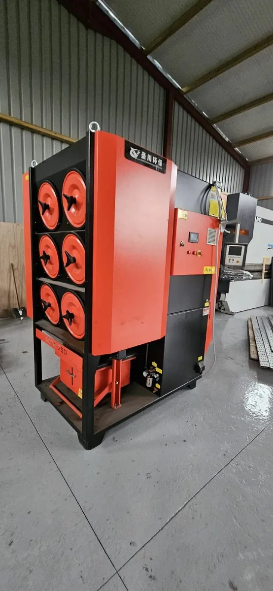 Dust extractor - Image 1