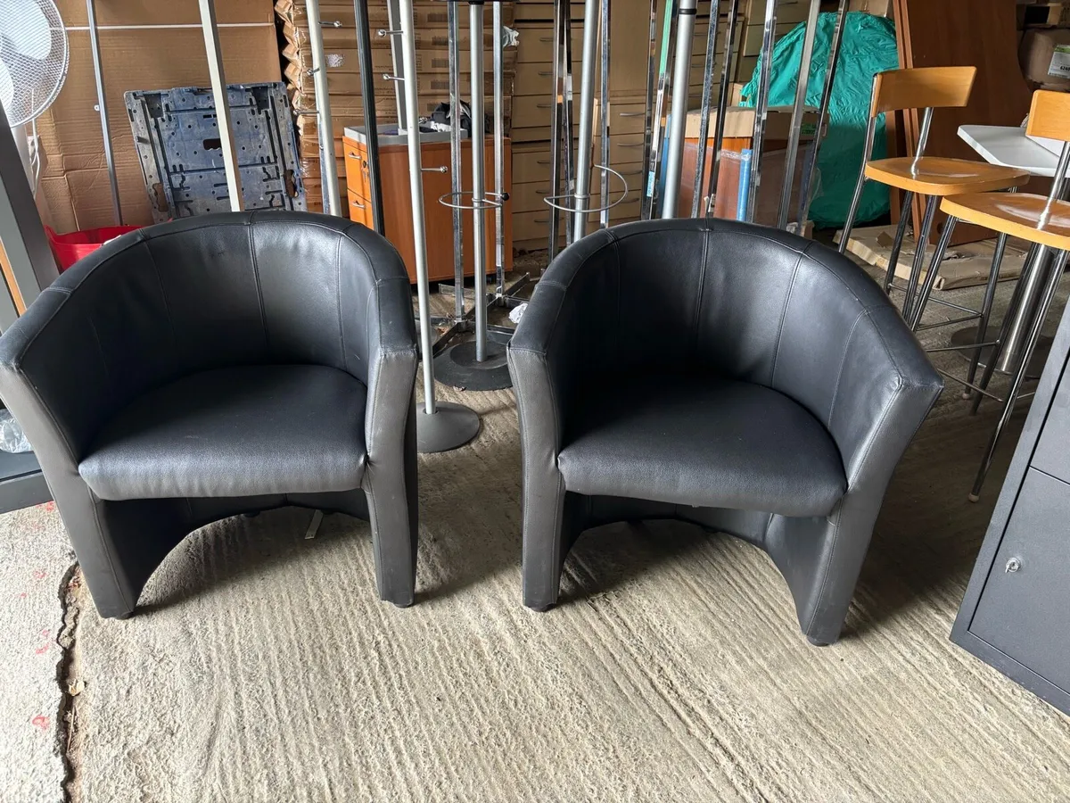 Leather tub chairs - Image 4