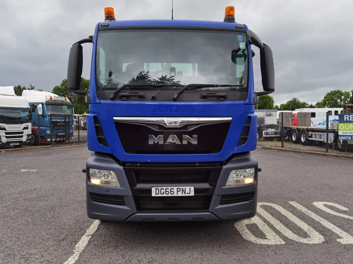 2017 MAN TGS 26.360 6X2 DROPSIDE 20ft Flat - Image 2