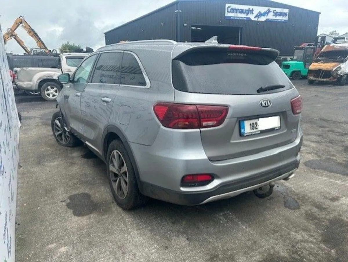 2019 KIA SORENTO JUST IN FOR BREAKING - Image 3