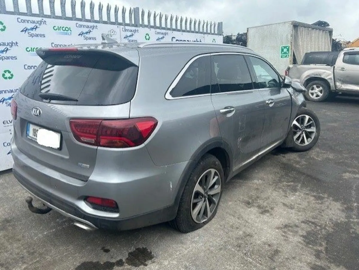 2019 KIA SORENTO JUST IN FOR BREAKING - Image 4