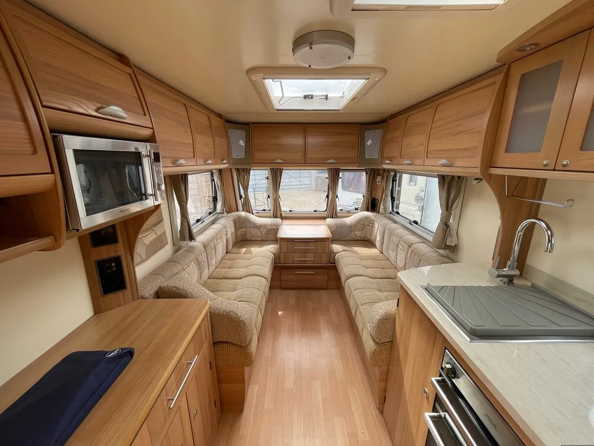 Bailey Unicorn Seville - Image 4