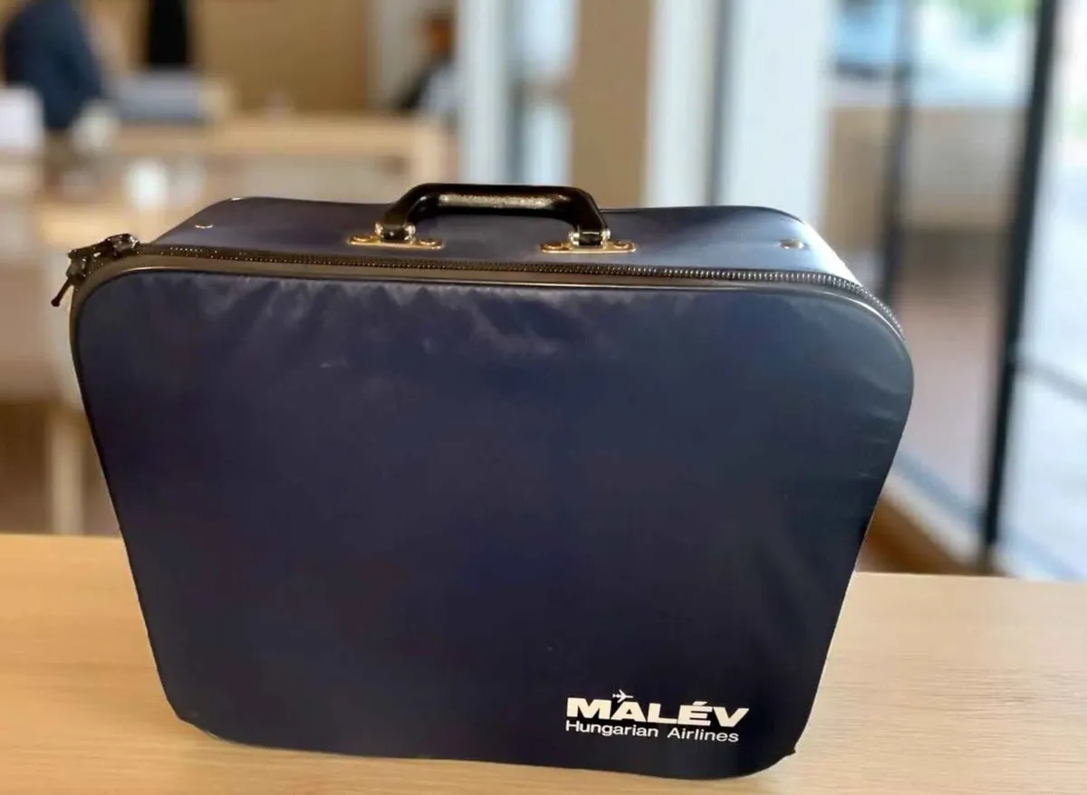 Retired MALEV airline travel bag - Image 1