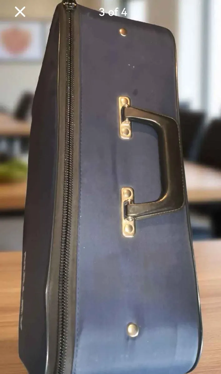 Retired MALEV airline travel bag - Image 3