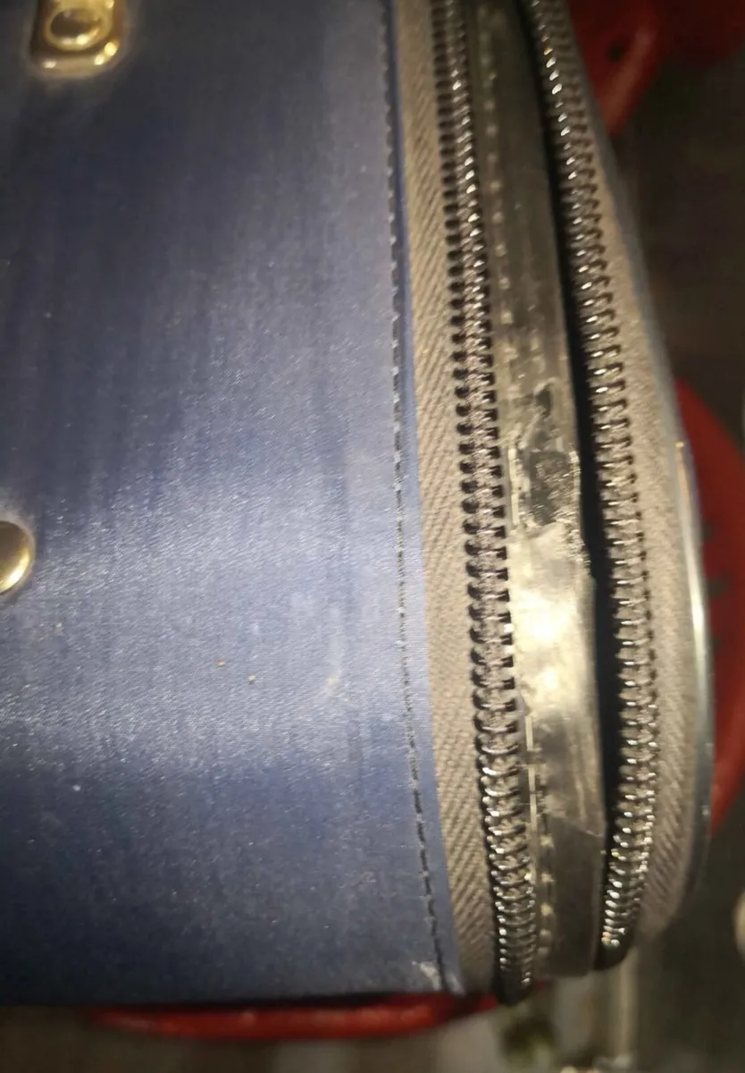 Retired MALEV airline travel bag - Image 4