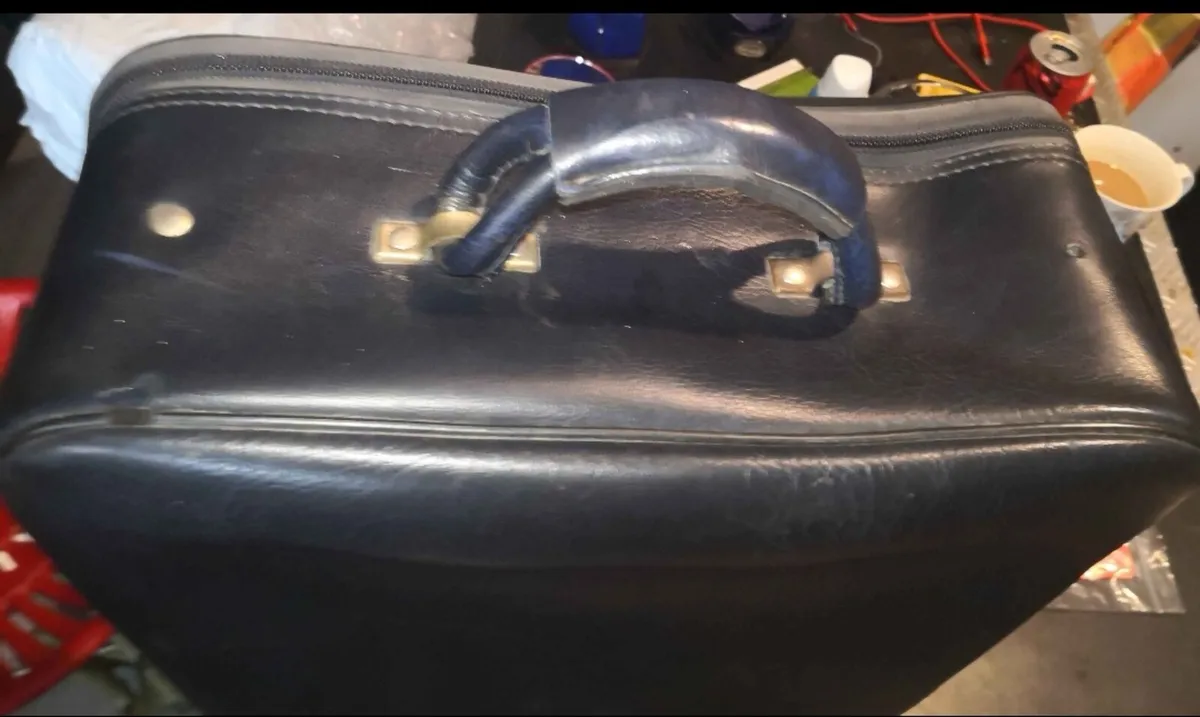 Retired MALEV airline travel bag - Image 3