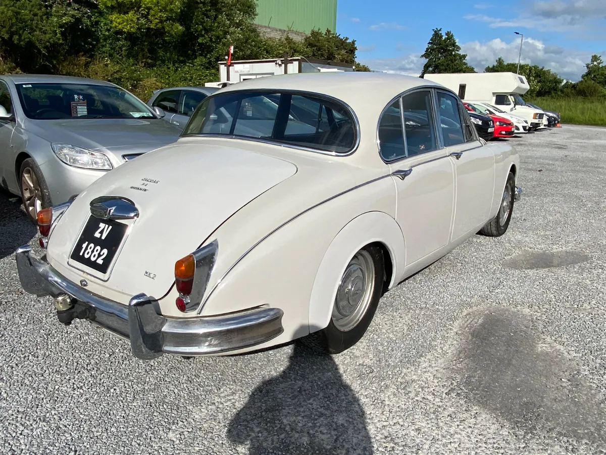 1963 Mk2 Jaguar Automatic - Image 2