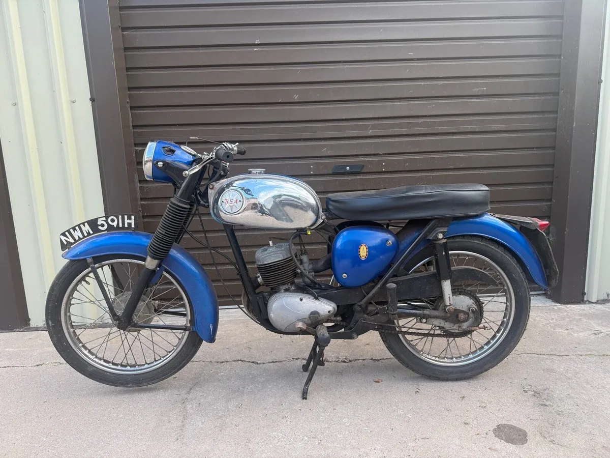 1970 BSA 175 Bantam B175 Bike - Image 1