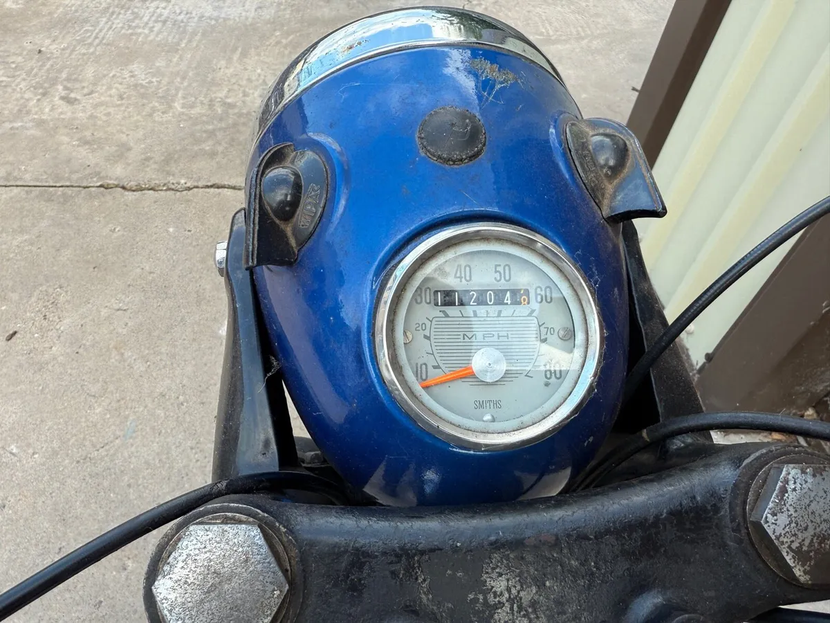 1970 BSA 175 Bantam B175 Bike - Image 3