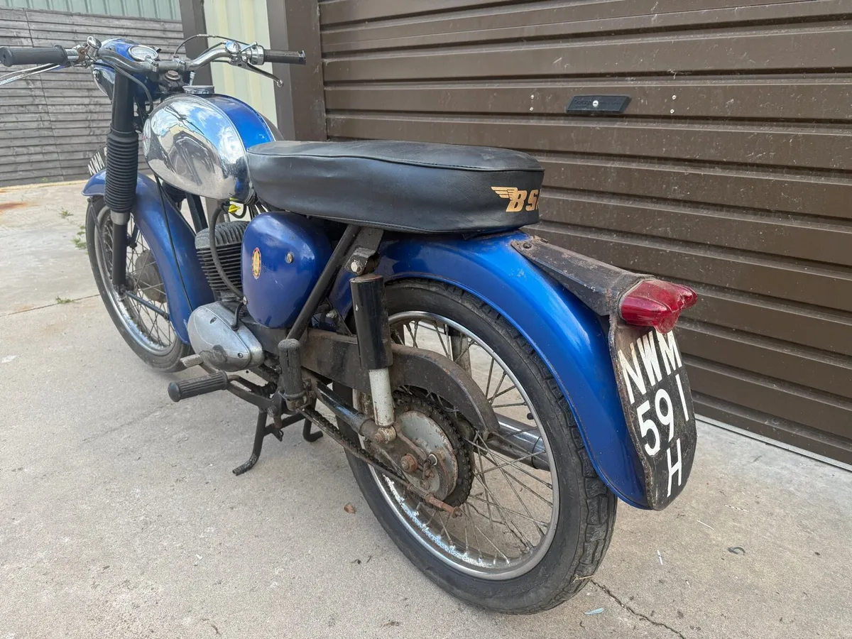 1970 BSA 175 Bantam B175 Bike - Image 4