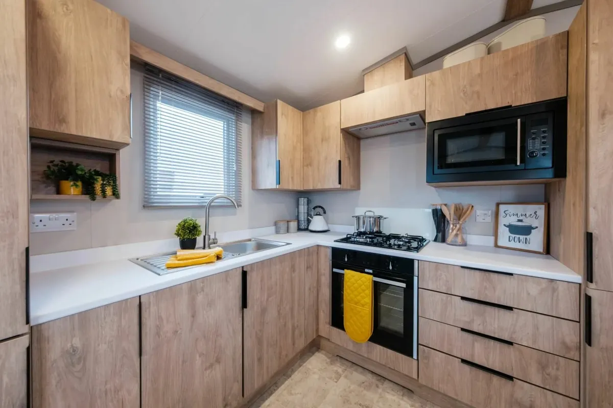 3 -bed Mobile for Sale - 2023  Victoria Stonewood - Image 2