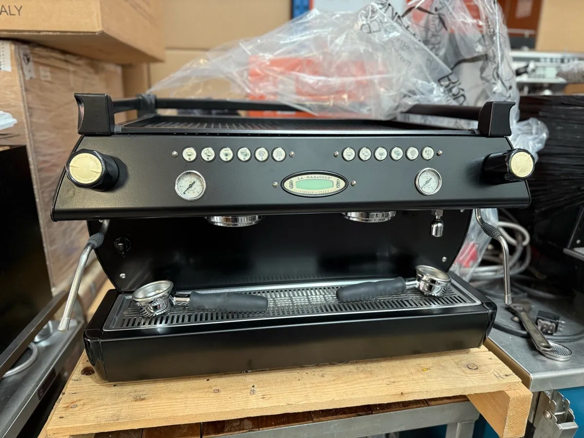 La Marzocco Gb5 coffee machine - Image 1