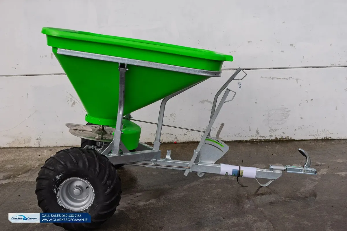 Aitchison quad fertiliser spreader - Image 4