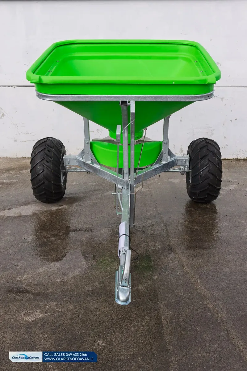 Aitchison quad fertiliser spreader - Image 3
