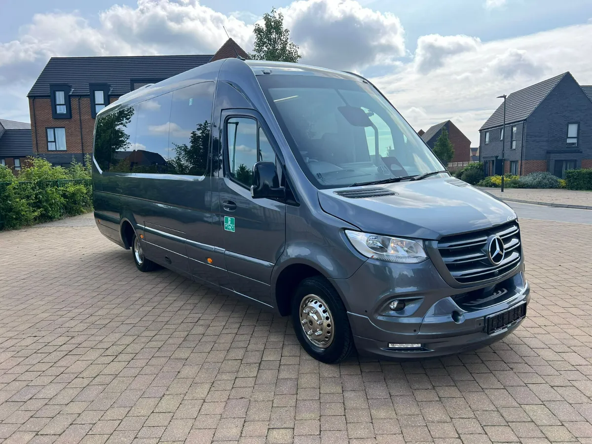 Ferqui Sunset 16 Seater + G + D - Image 2