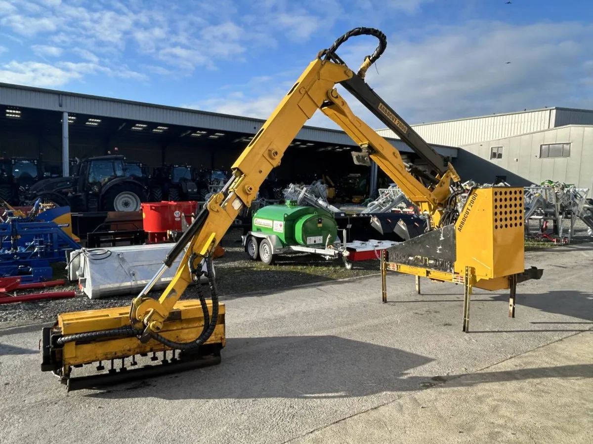 Hedgecutter Clearance - Image 2