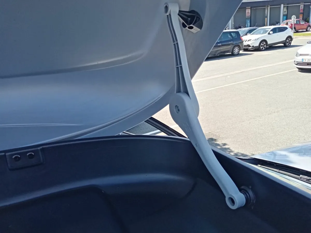 Roof Box for sale - Price Reduced - Image 3