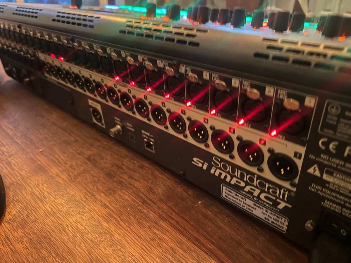 Soundcraft Si Impact Digital Mixer with case - Image 4