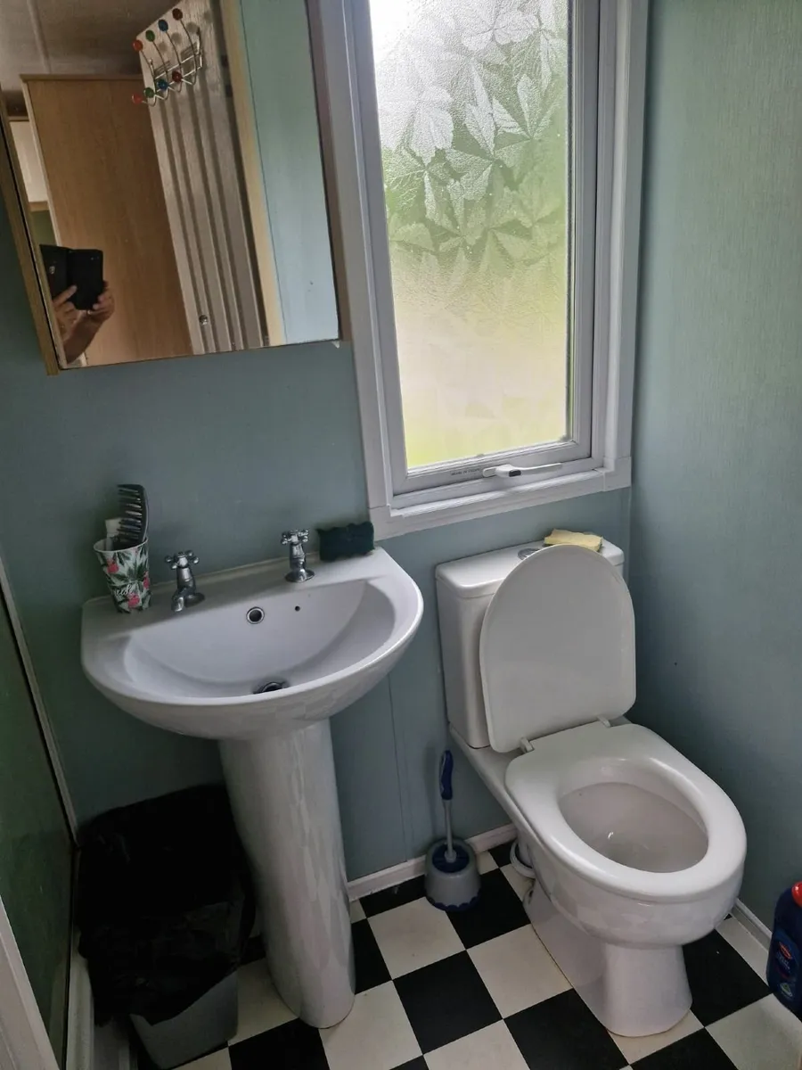 Mobile Home - Image 4