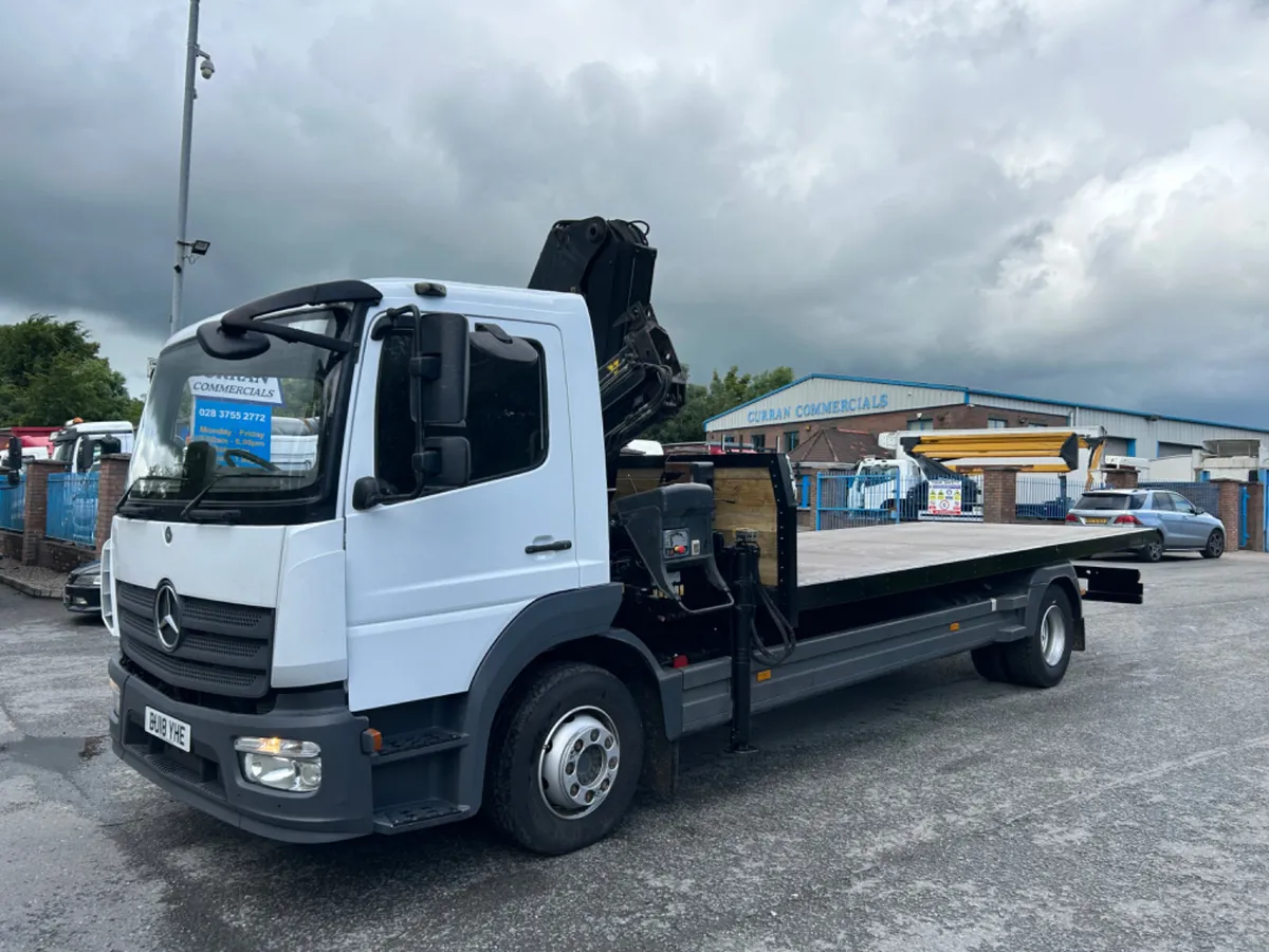 2018 Mercedes Atego 13.5ton flat with remote crane - Image 1