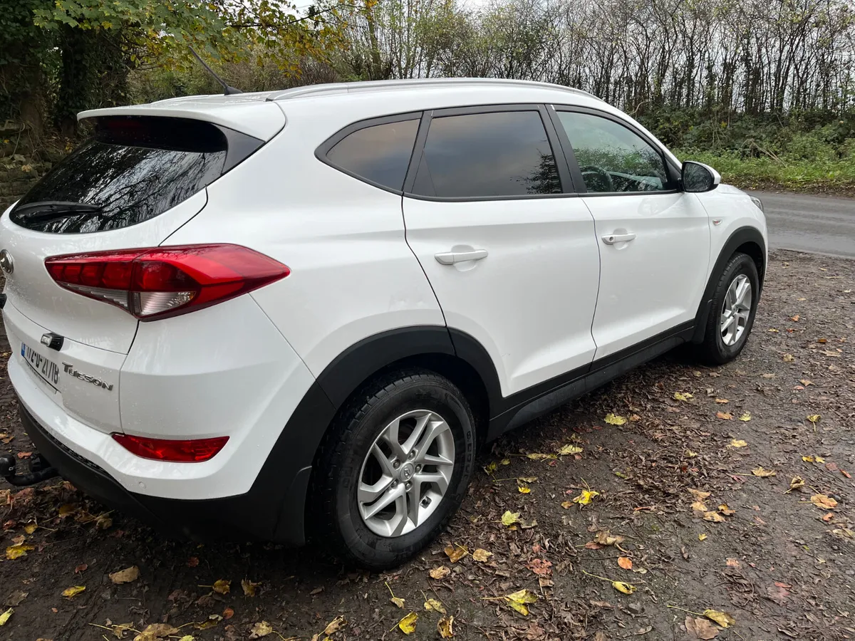 Hyundai Tucson Trade in Accepted - Image 4