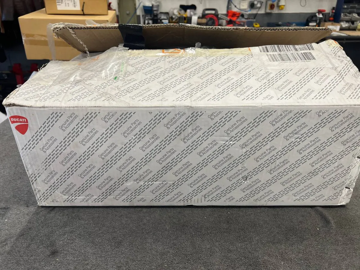 SLIP-ON RACING SILENCER 1107 - Image 2