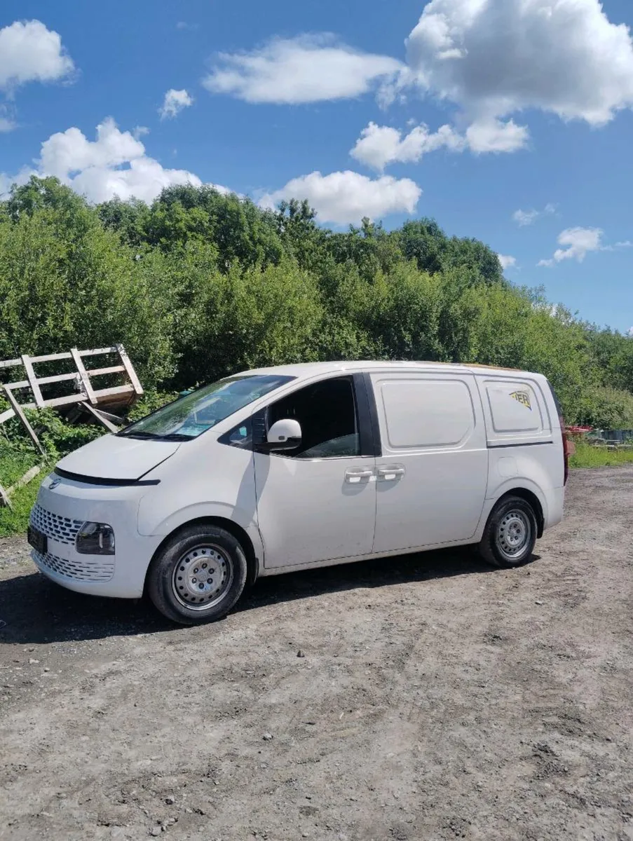 Breaking Hyundai Staria van 2.2crdi 2024 - Image 2