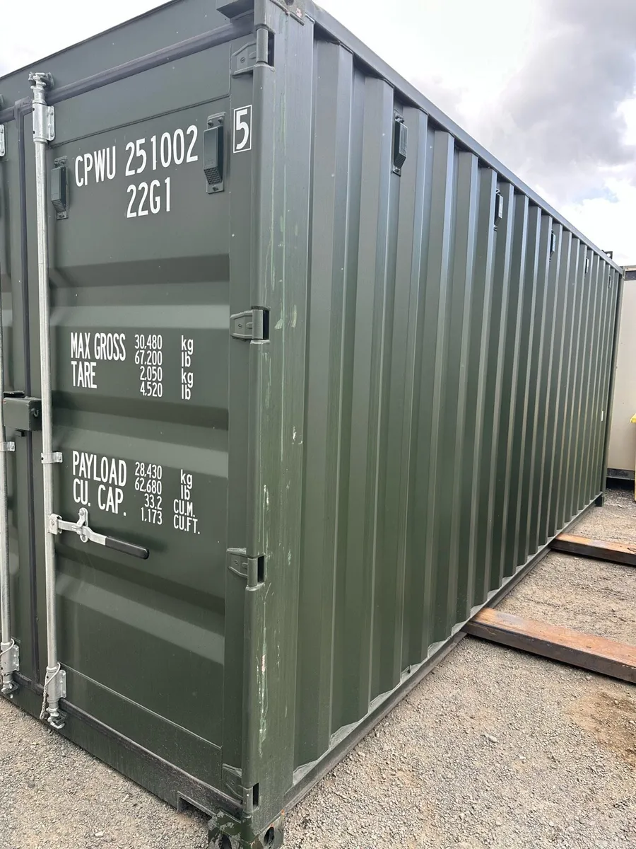 Containers and cabins - Image 1