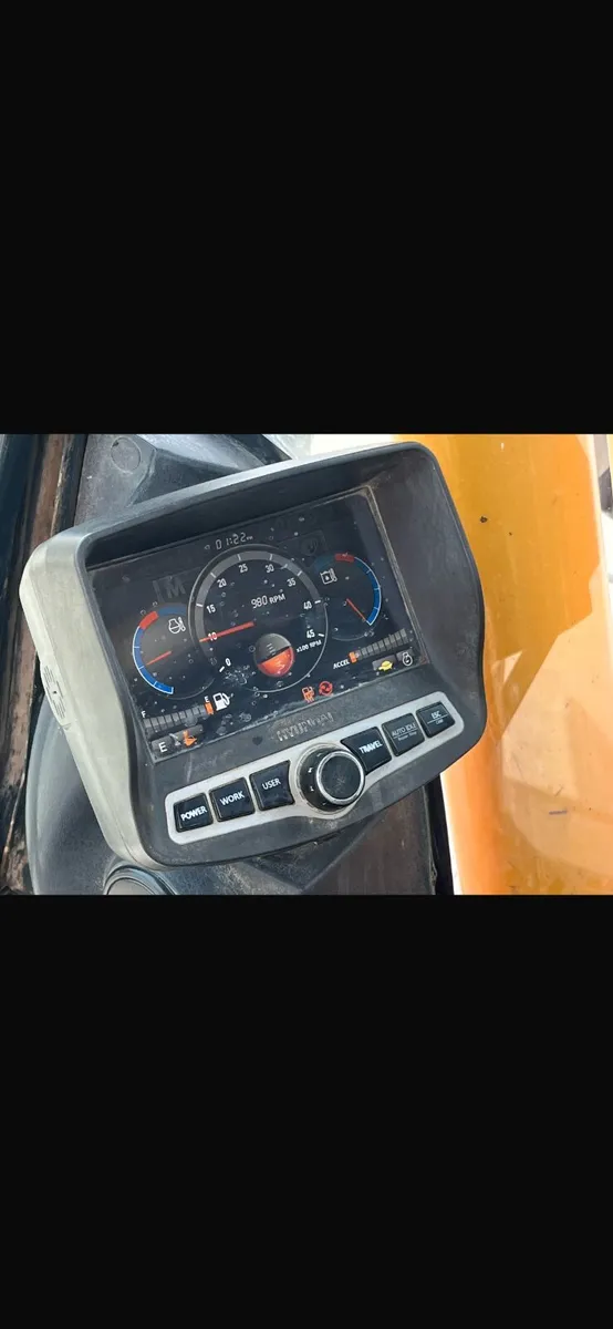 Hyundai Dash9 monitor repair - Image 1