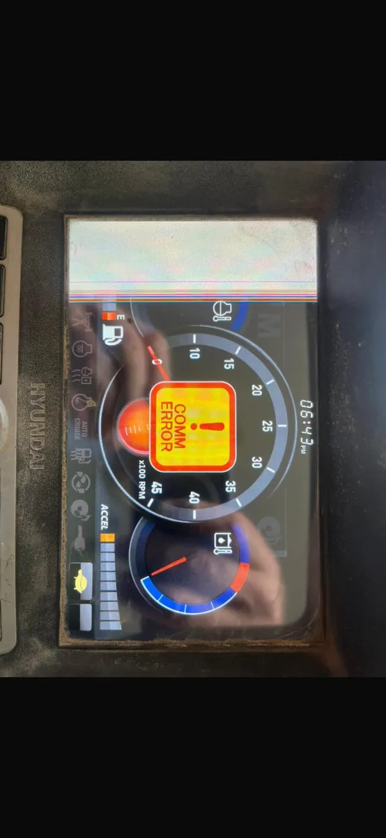 Hyundai Dash9 monitor repair - Image 4