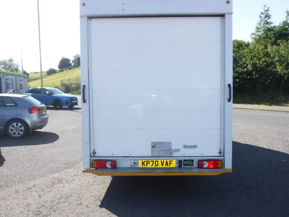 Vauxhall Movano 2020 13ft 6" MAXI/LOW Luton box . - Image 4