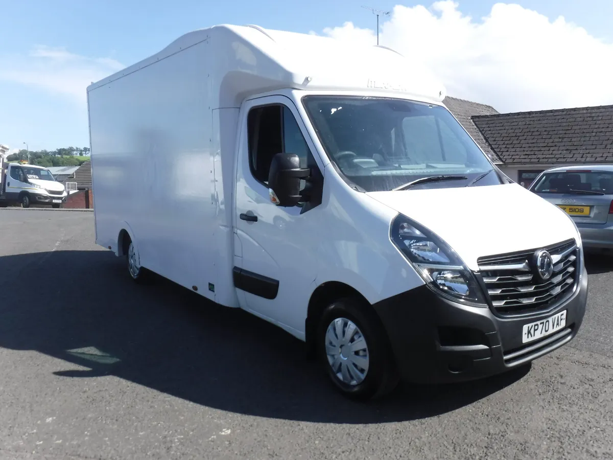 Vauxhall Movano 2020 13ft 6" MAXI/LOW Luton box . - Image 1