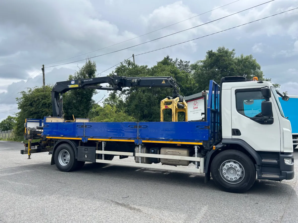 2016 Daf lf 220 18 ton flat with crane - Image 4