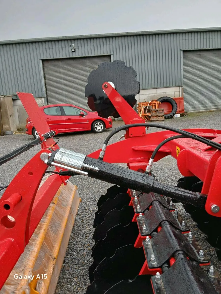 TWIN STAR 3 M DISC HARROW. - Image 2