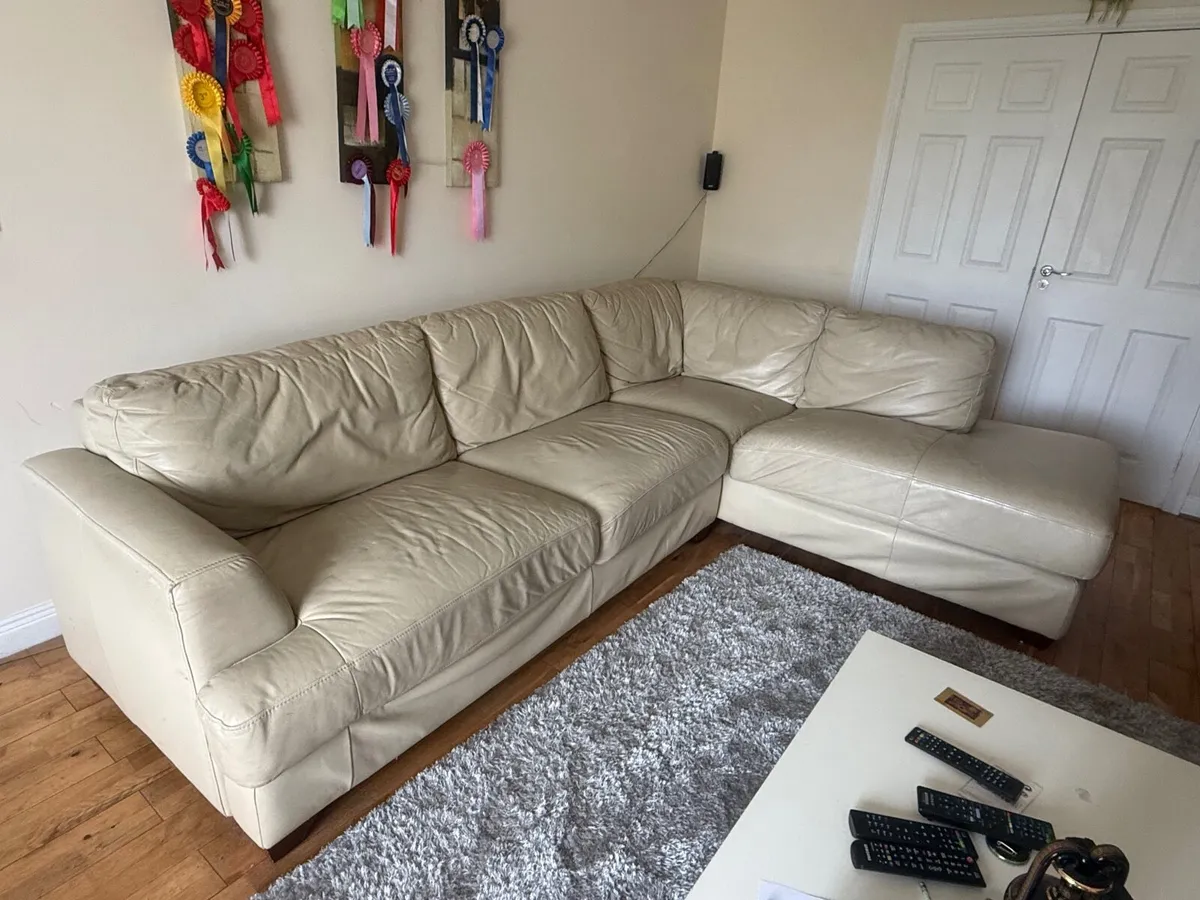 leather corner sofa - Image 1