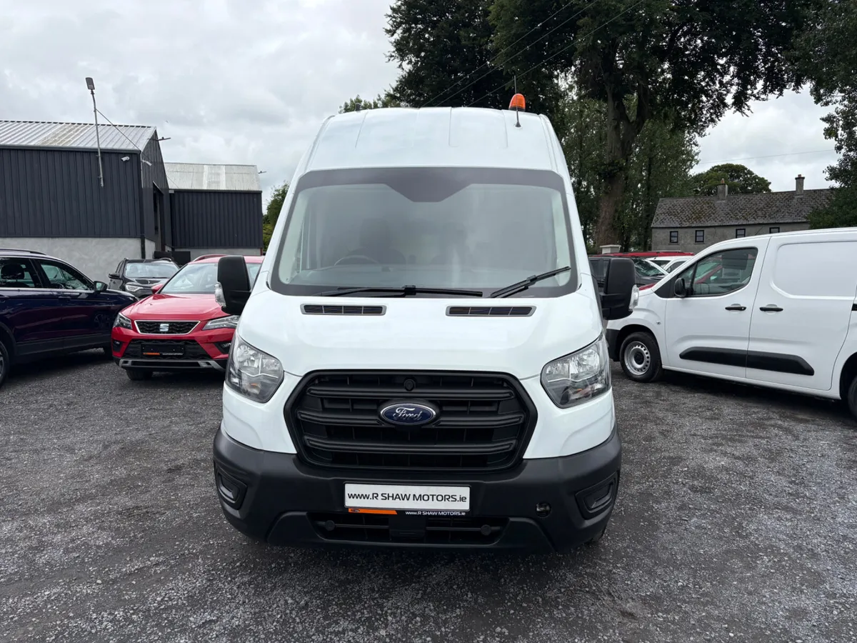Ford Transit - Image 3