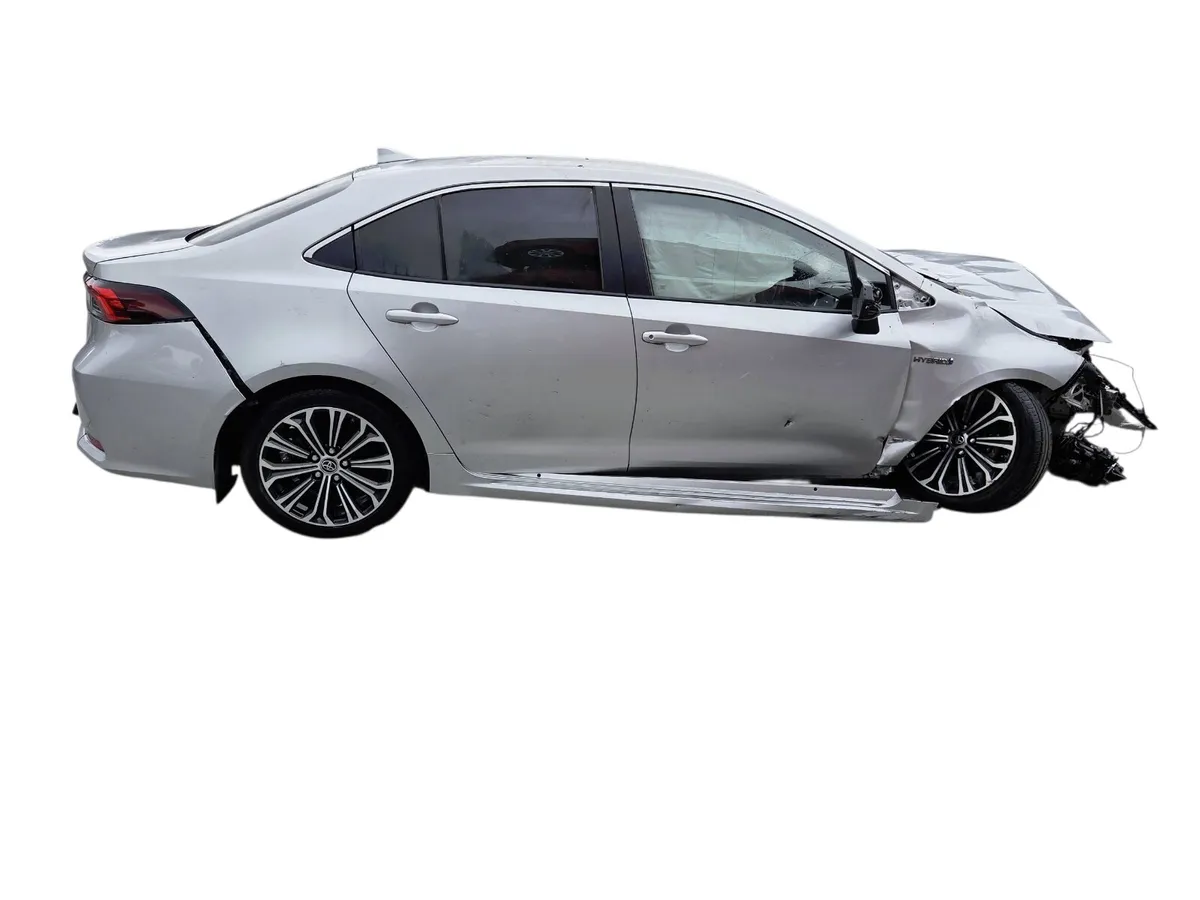 2022 TOYOTA COROLLA HYBRID Breaking/Dismantling - Image 2