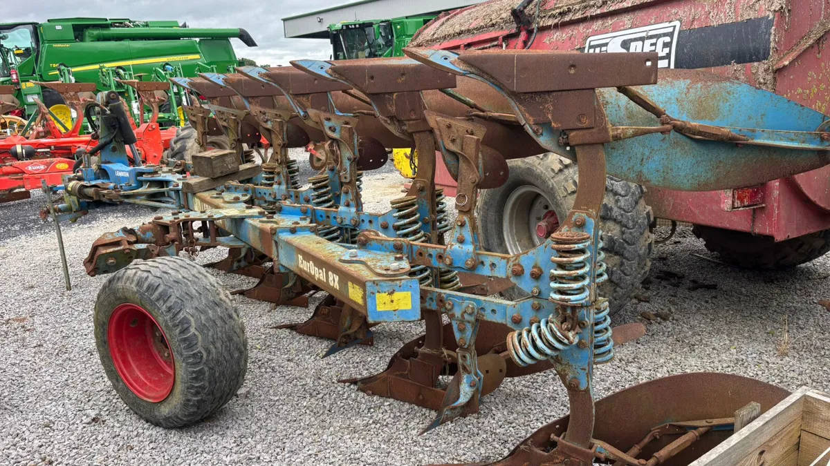 Lemken 5 Furrow Europal 8x - Image 1